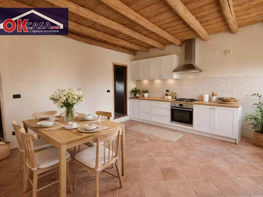 Immagine 6 di Rustico / casale in vendita  in località pozzi a Valeggio Sul Mincio