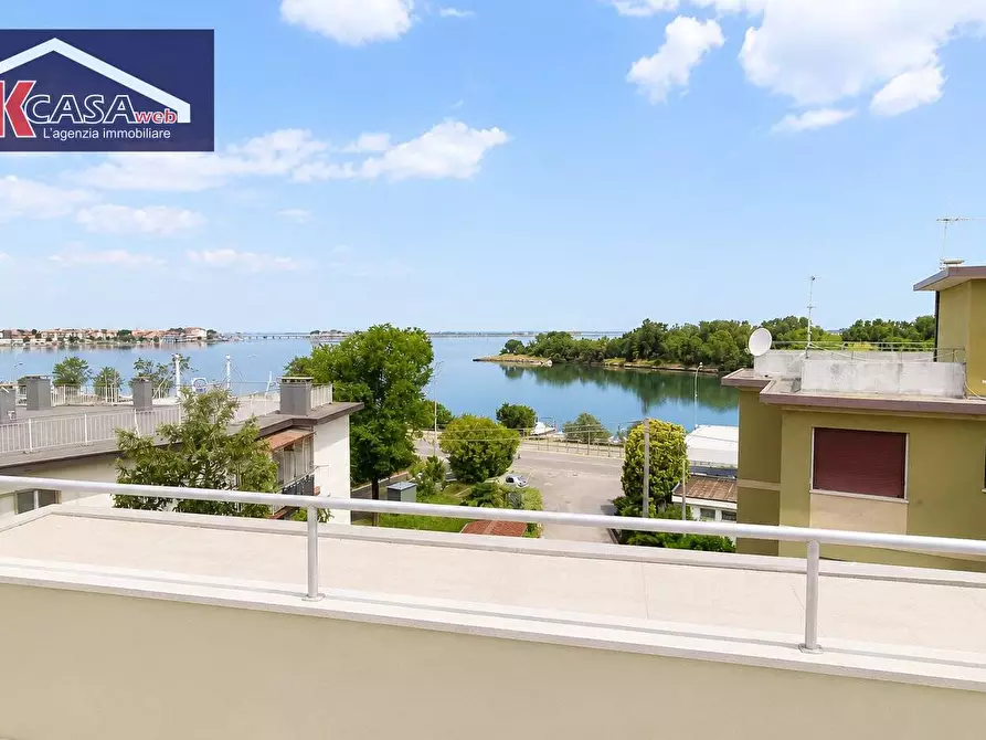 Immagine 1 di Appartamento in vendita  in Viale Argine Moreri a Grado