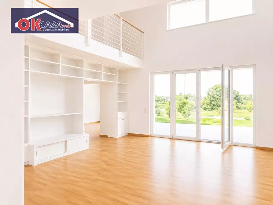 Immagine 1 di Villa in vendita  in Via Gelmetto a Verona