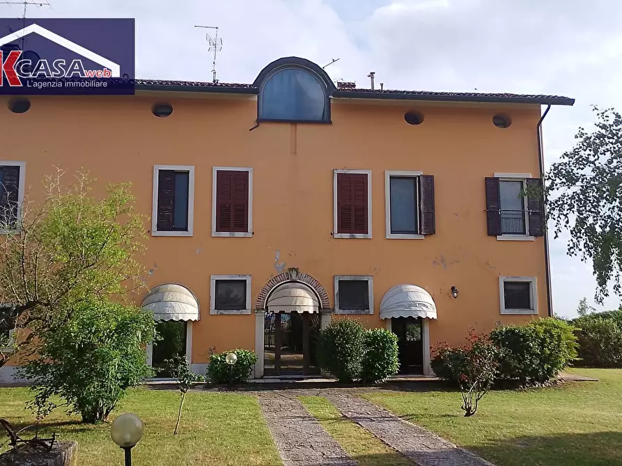 Immagine 1 di Villetta a schiera in vendita  in via belfiore 250 a Verona