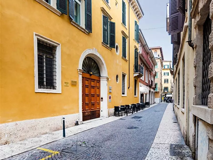 Immagine 29 di Appartamento in vendita  in via san Nicolo' 3 a Verona