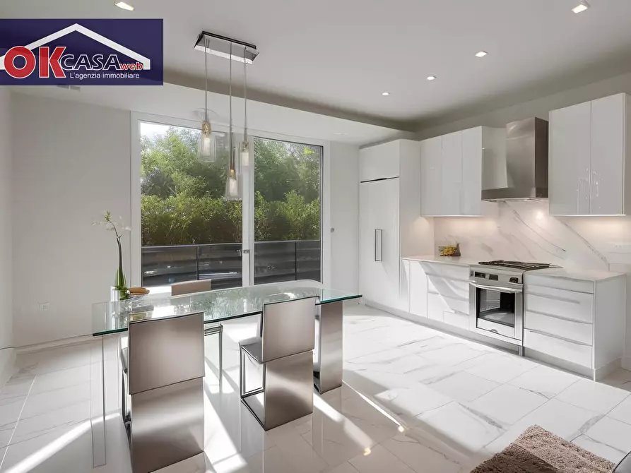 Immagine 2 di Appartamento in vendita  in Petrarca a Bardolino