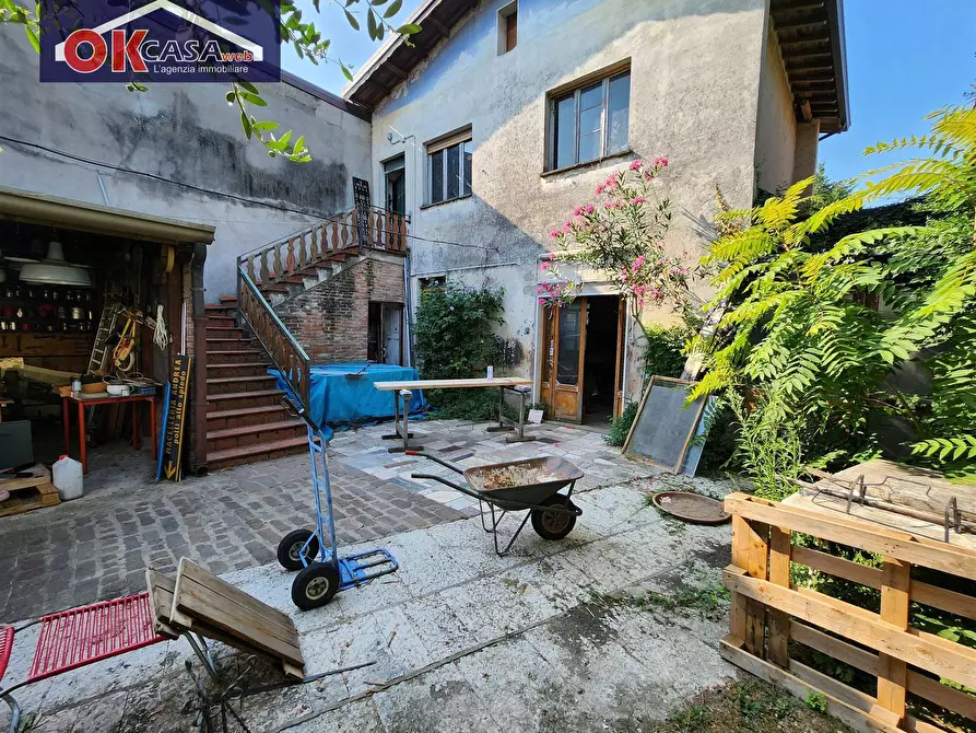 Immagine 5 di Rustico / casale in vendita  in via primo maggio a Zevio