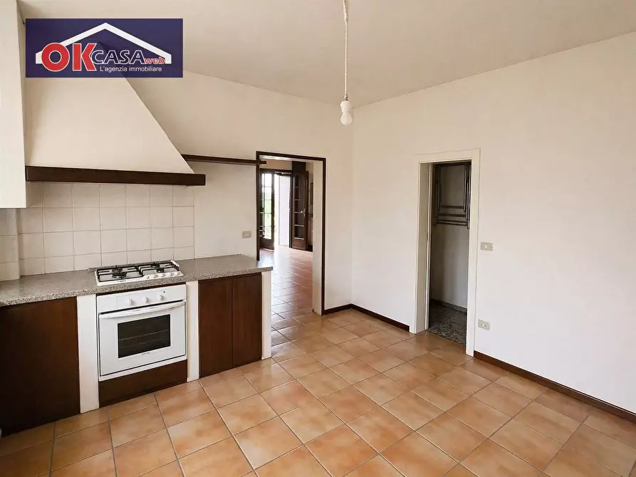 Immagine 4 di Casa indipendente in vendita  in via tacconi a Pastrengo