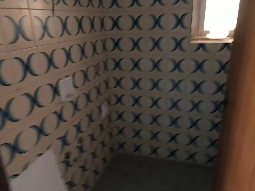 Immagine 12 di Locale commerciale   a Giulianova