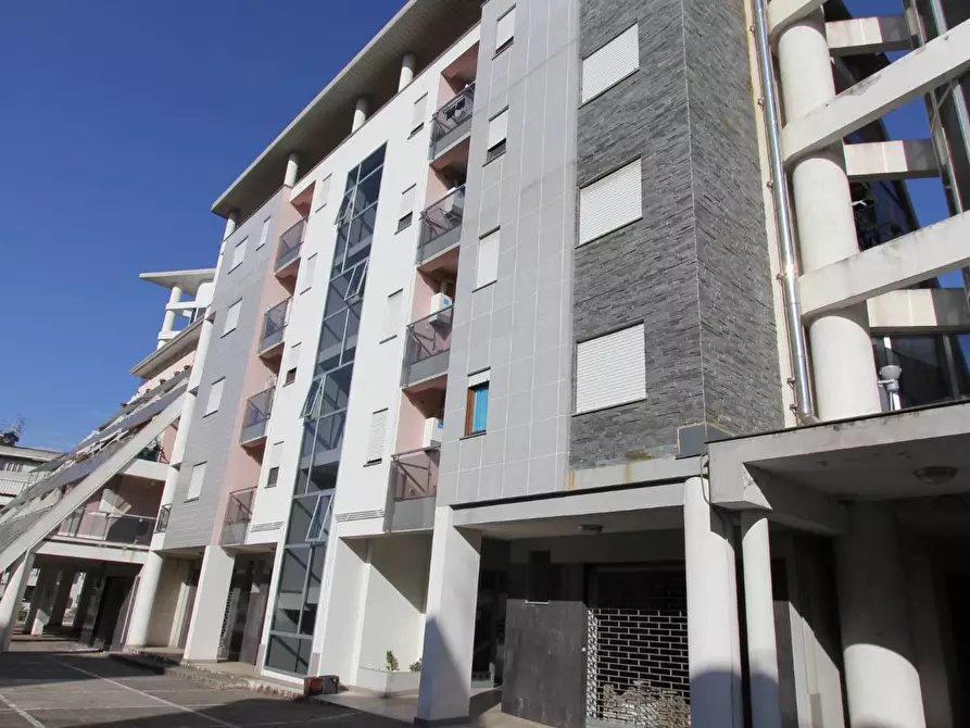 Immagine 1 di Appartamento in affitto  in VIA PIERSANTI MATTARELLA SV a Cosenza