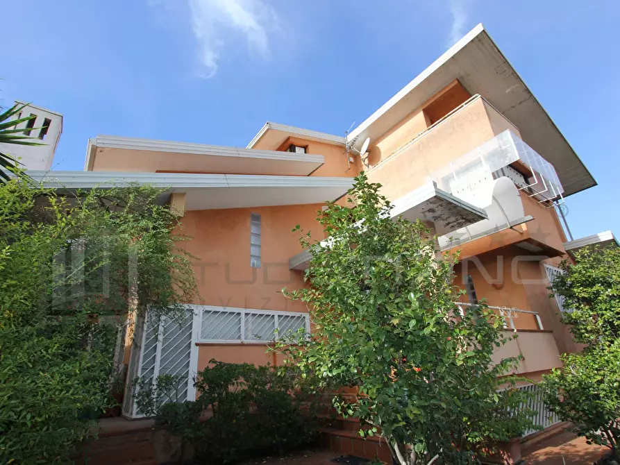 Immagine 5 di Villa in vendita  in VIA AMEDEO MODIGLIANI 12 a Rende