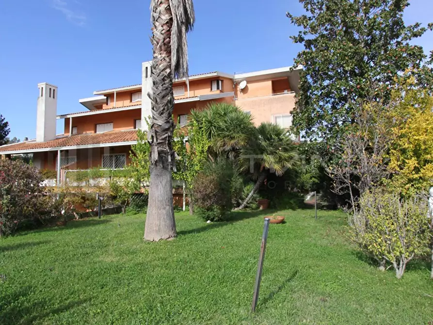 Immagine 9 di Villa in vendita  in VIA AMEDEO MODIGLIANI 12 a Rende