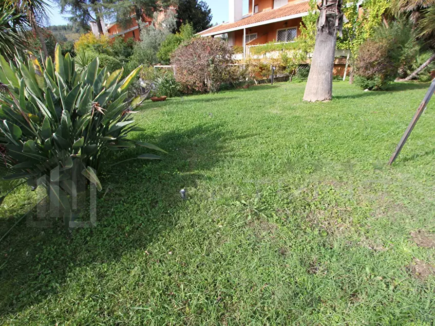 Immagine 10 di Villa in vendita  in VIA AMEDEO MODIGLIANI 12 a Rende