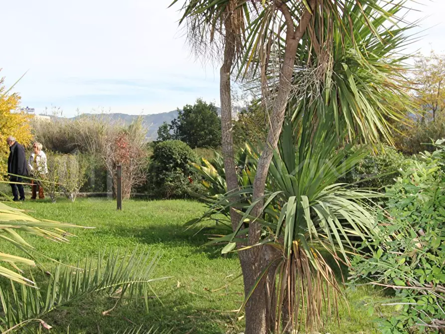 Immagine 12 di Villa in vendita  in VIA AMEDEO MODIGLIANI 12 a Rende