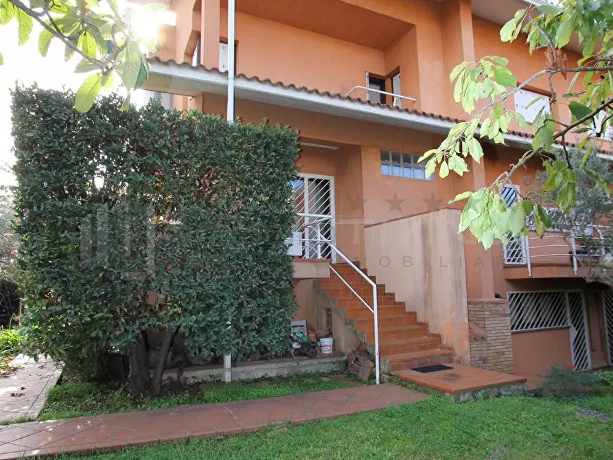 Immagine 22 di Villa in vendita  in VIA AMEDEO MODIGLIANI 12 a Rende