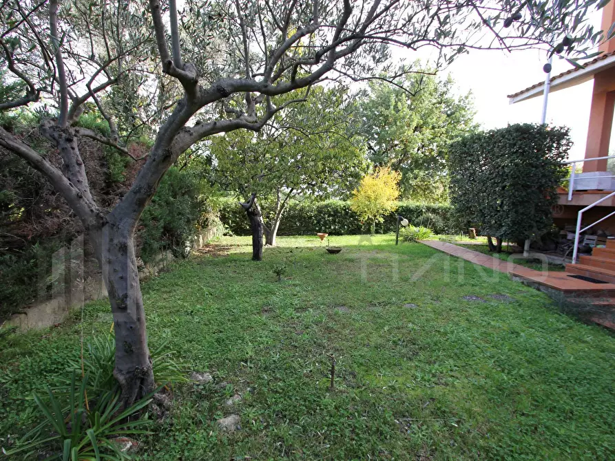 Immagine 25 di Villa in vendita  in VIA AMEDEO MODIGLIANI 12 a Rende