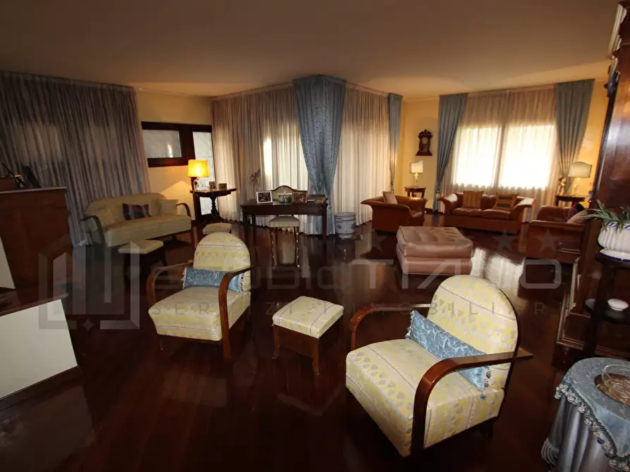 Immagine 30 di Villa in vendita  in VIA AMEDEO MODIGLIANI 12 a Rende