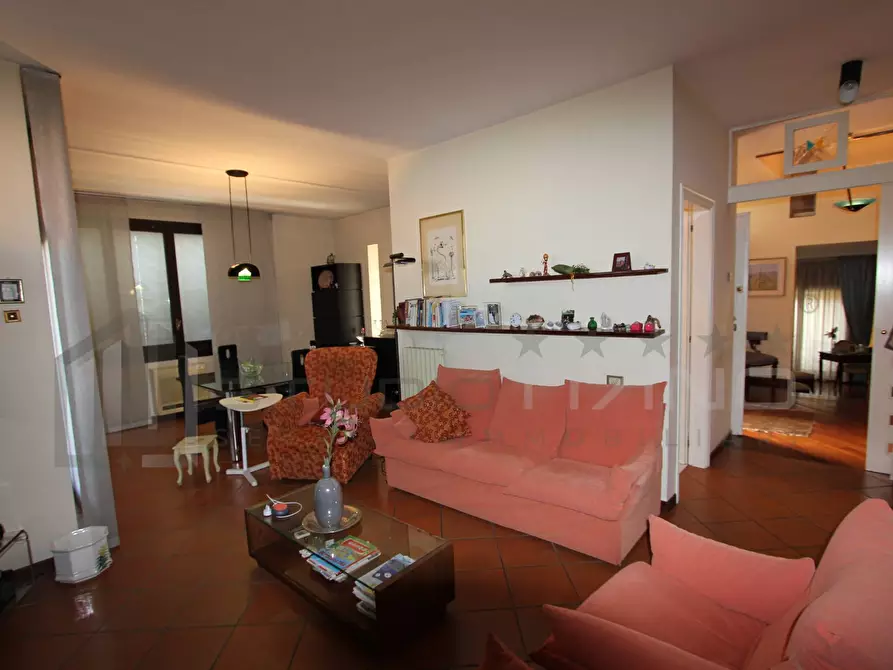 Immagine 43 di Villa in vendita  in VIA AMEDEO MODIGLIANI 12 a Rende