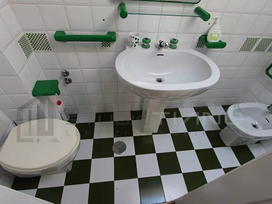 Immagine 84 di Villa in vendita  in VIA AMEDEO MODIGLIANI 12 a Rende