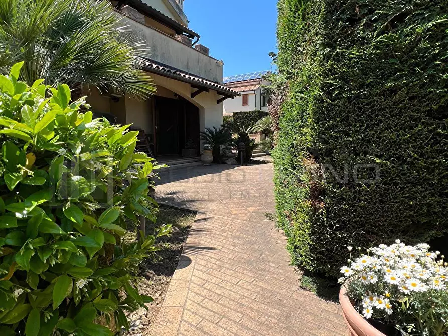 Immagine 15 di Casa semindipendente in vendita  in VIA  SANDRO BOTTICELLI LOC .TA' SANT'AGOSTINO 4 a Rende