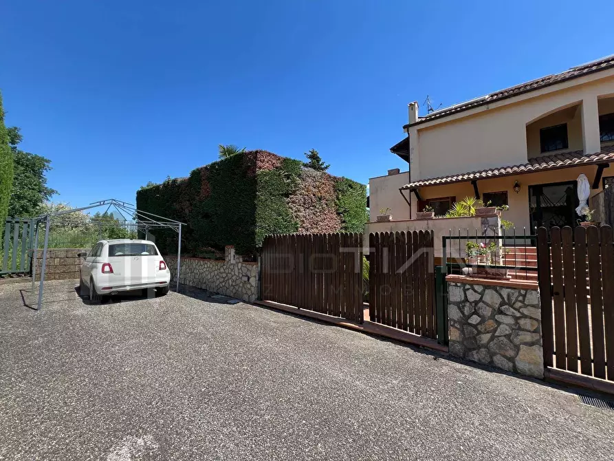 Immagine 16 di Casa semindipendente in vendita  in VIA  SANDRO BOTTICELLI LOC .TA' SANT'AGOSTINO 4 a Rende