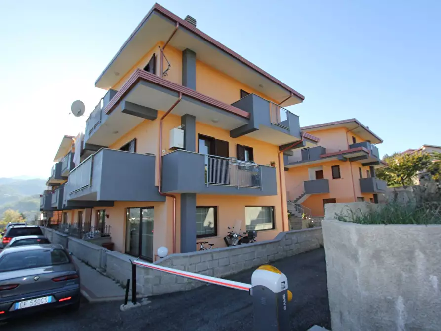 Immagine 3 di Villetta a schiera in vendita  in VIA CANDELISI a Bianchi