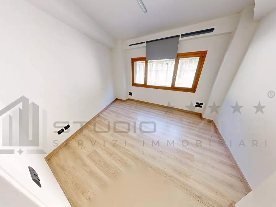 Immagine 11 di Appartamento in vendita  in Via Alcide De Gasperi 54 a Cosenza