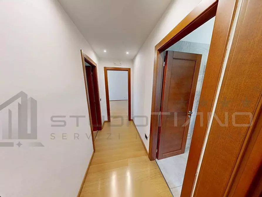 Immagine 15 di Appartamento in vendita  in Via Alcide De Gasperi 54 a Cosenza