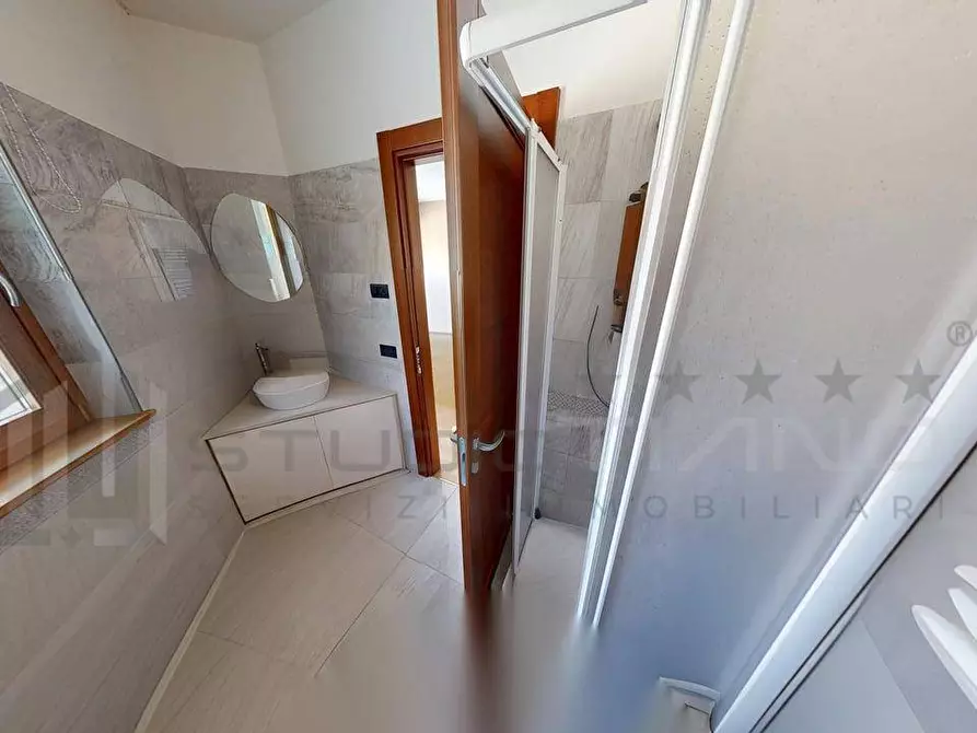 Immagine 22 di Appartamento in vendita  in Via Alcide De Gasperi 54 a Cosenza