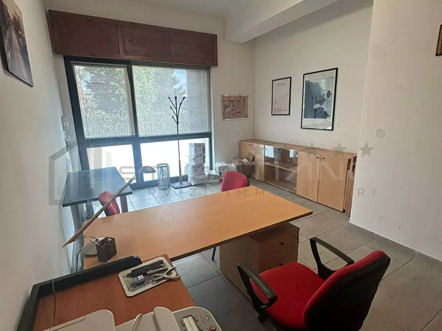 Immagine 12 di Ufficio in affitto  in VIALE GIACOMO MANCINI a Cosenza
