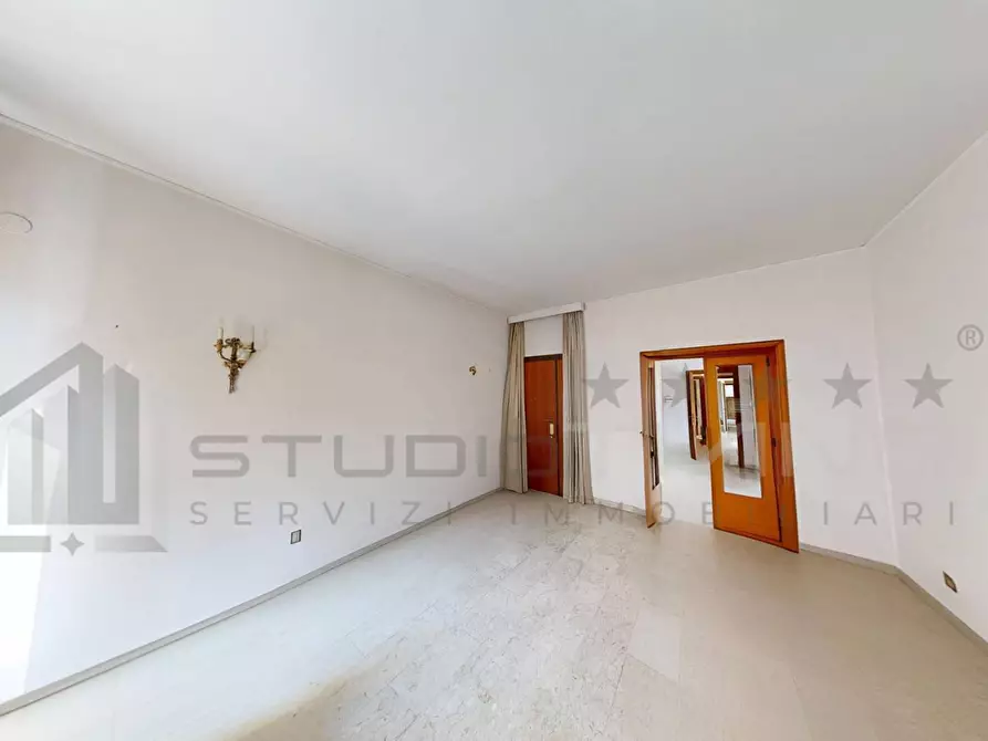 Immagine 22 di Appartamento in vendita  in VIA PASQUALE ROSSI 73 a Cosenza