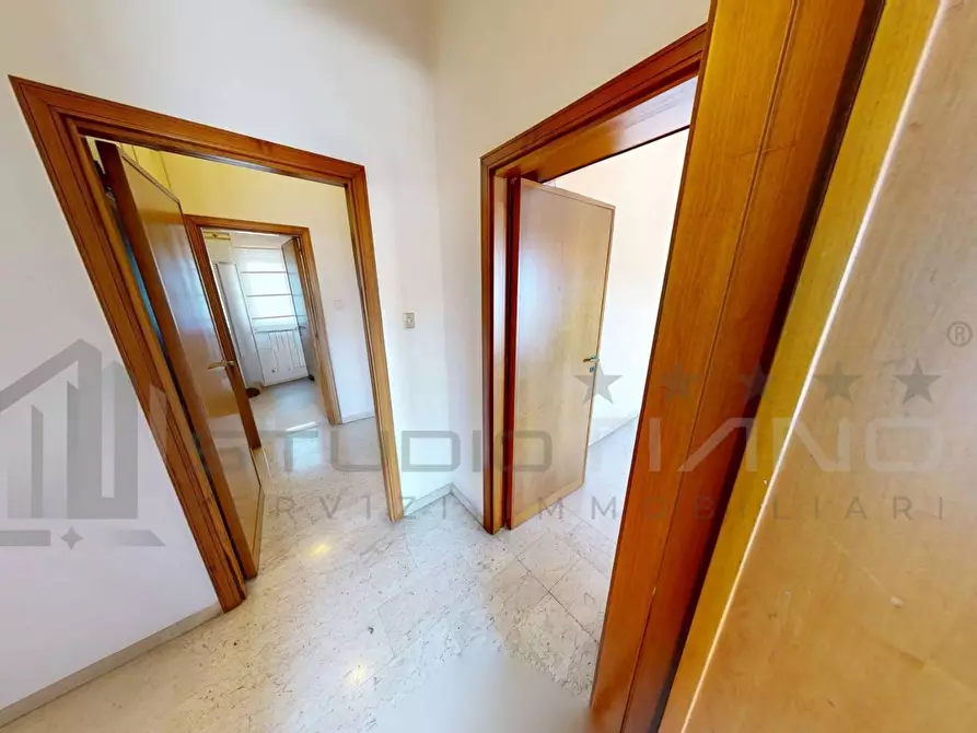 Immagine 43 di Appartamento in vendita  in VIA PASQUALE ROSSI 73 a Cosenza
