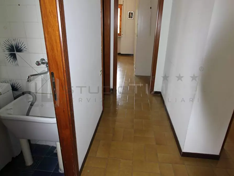 Immagine 23 di Appartamento in vendita  in VIA RUSOLI 2 a Altilia