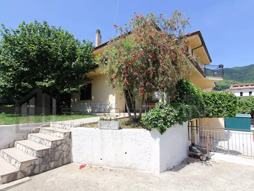 Immagine 2 di Casa semindipendente in vendita  in VIA PITAGORA PRIMA TRAVERSA 9 a San Fili