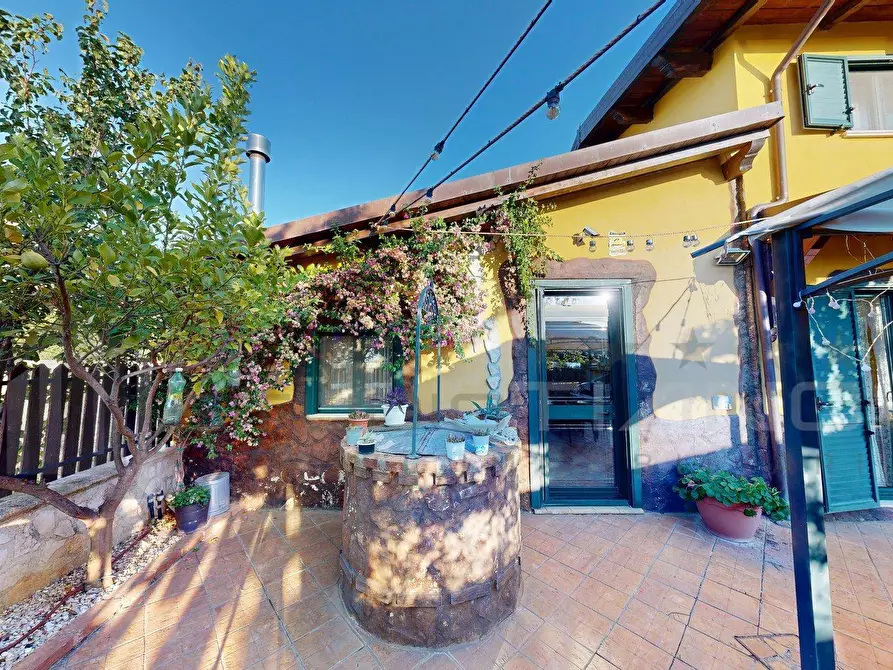 Immagine 3 di Villa in vendita  in C.DA VALLELEOTA 102 a Altilia