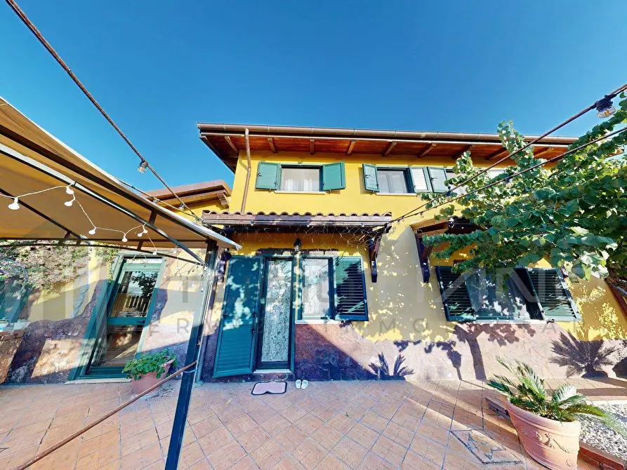 Immagine 10 di Villa in vendita  in C.DA VALLELEOTA 102 a Altilia