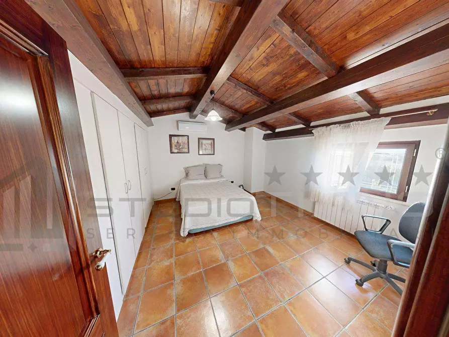 Immagine 31 di Villa in vendita  in C.DA VALLELEOTA 102 a Altilia