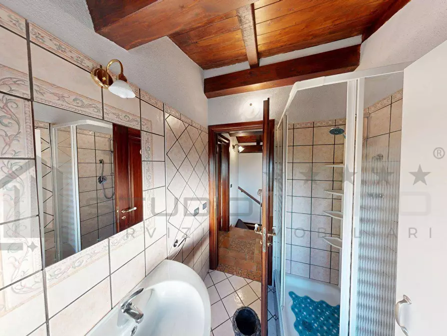 Immagine 37 di Villa in vendita  in C.DA VALLELEOTA 102 a Altilia