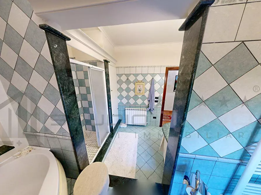 Immagine 47 di Villa in vendita  in C.DA VALLELEOTA 102 a Altilia