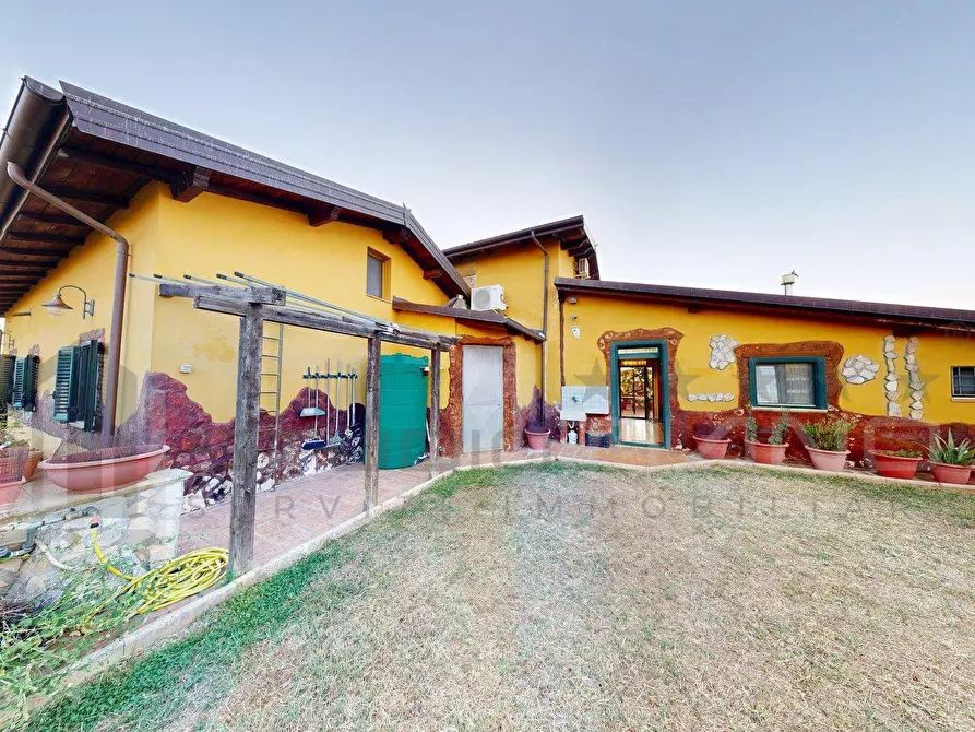Immagine 67 di Villa in vendita  in C.DA VALLELEOTA 102 a Altilia