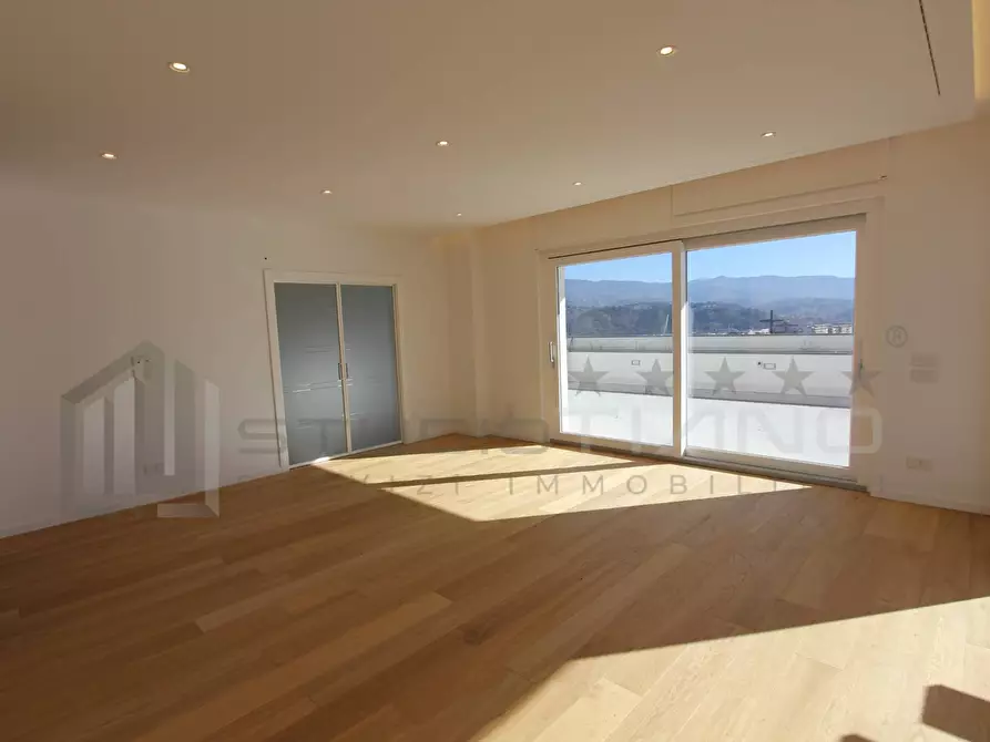 Immagine 15 di Appartamento in vendita  in VIA FRANCESCO CILEA SNC a Cosenza
