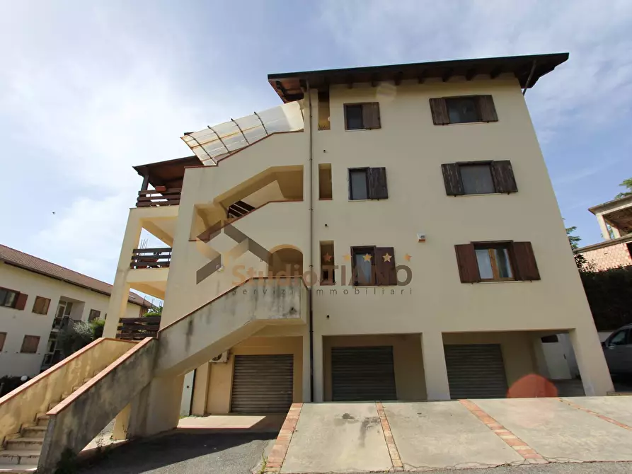 Immagine 9 di Appartamento in affitto  in VIA FALCONE E BORSELLINO 21 a Altilia