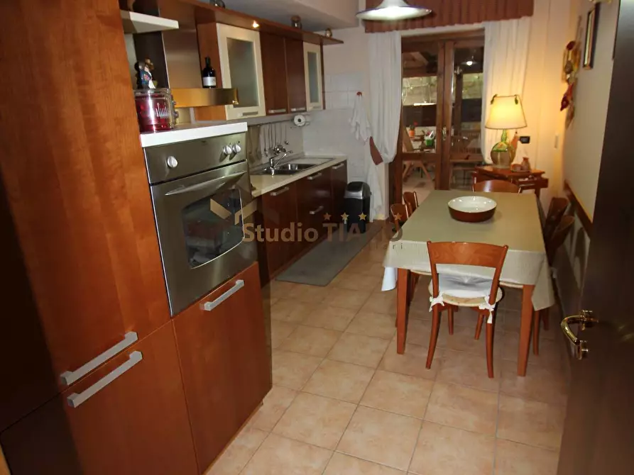 Immagine 25 di Appartamento in affitto  in VIA FALCONE E BORSELLINO 21 a Altilia