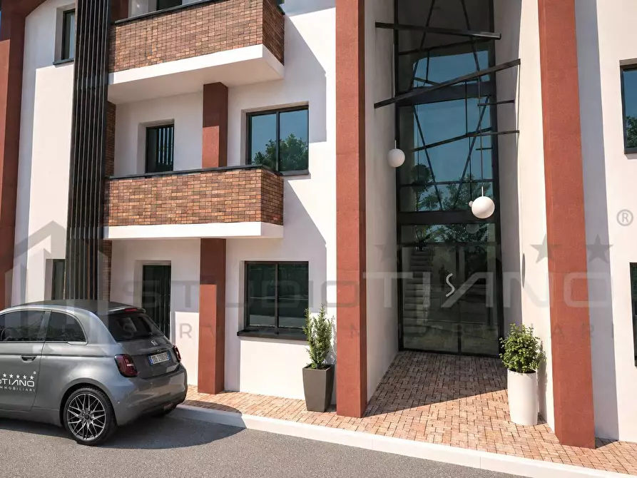 Immagine 6 di Appartamento in vendita  in VIA UMBERTO NOBILE SNC a Rende