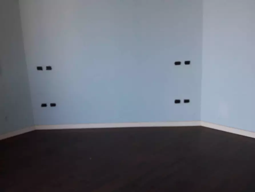 Immagine 13 di Villa in vendita  a Besano