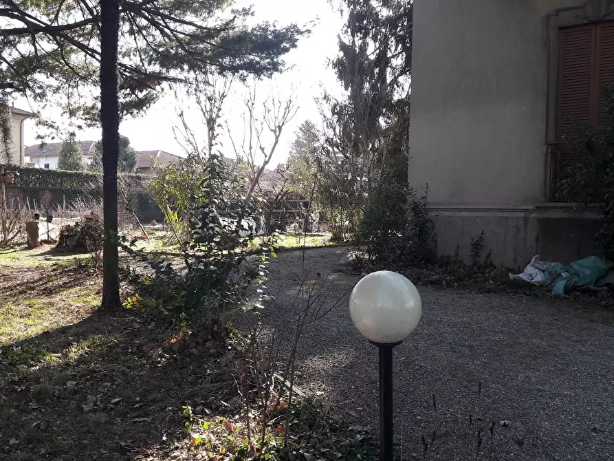 Immagine 20 di Villa in vendita  a Besano