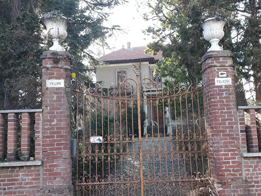 casa indipendente in vendita a Cairate