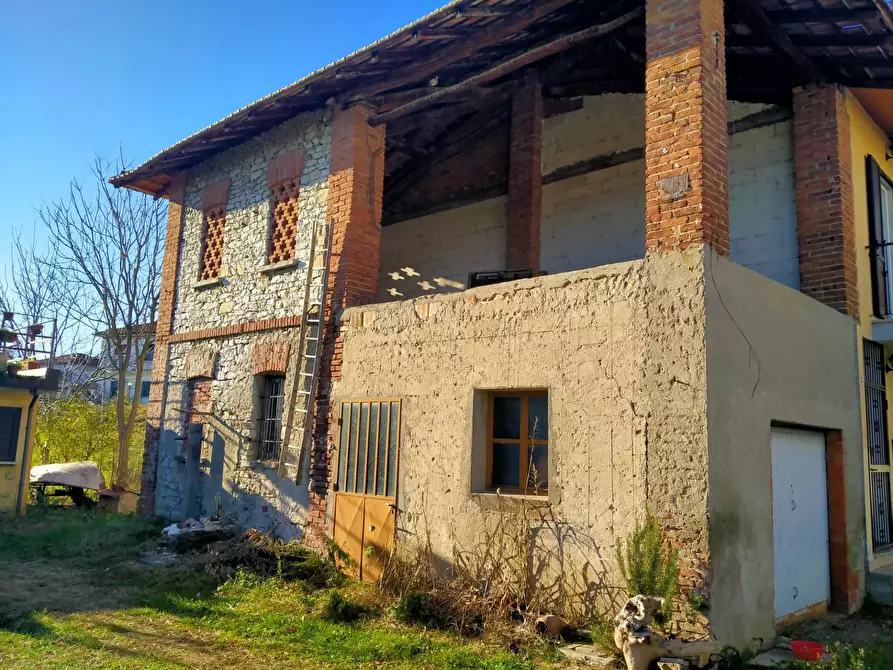 Immagine 8 di Rustico / casale in vendita  in morselli 26 a Biandronno