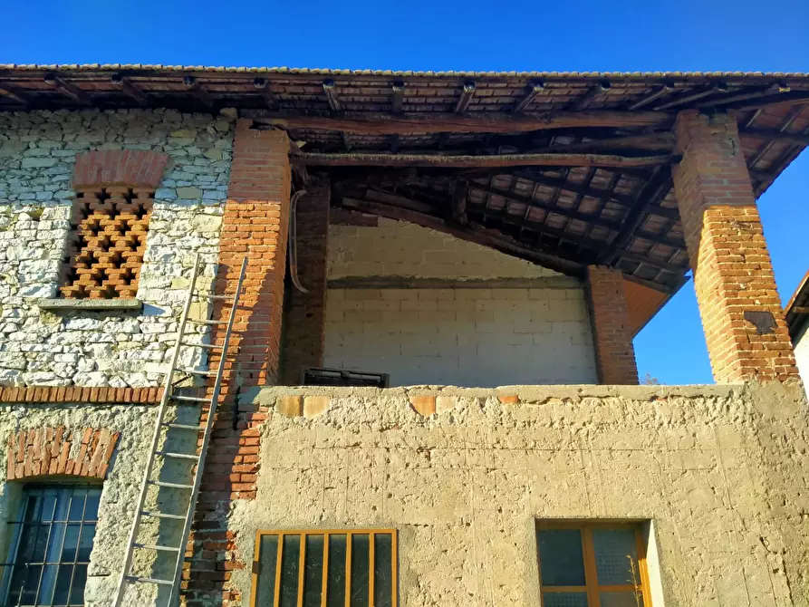 Immagine 13 di Rustico / casale in vendita  in morselli 26 a Biandronno