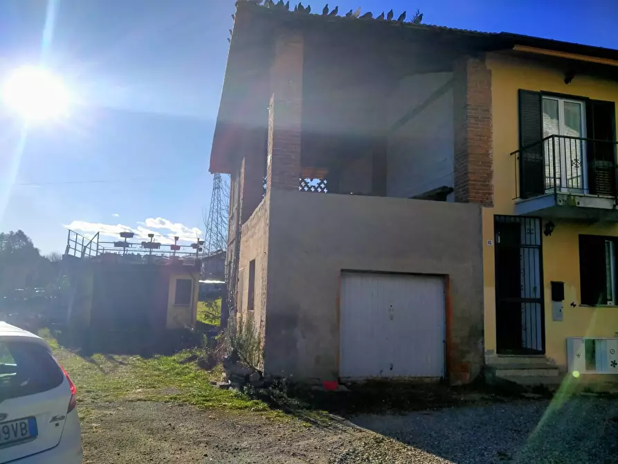 Immagine 30 di Rustico / casale in vendita  in morselli 26 a Biandronno