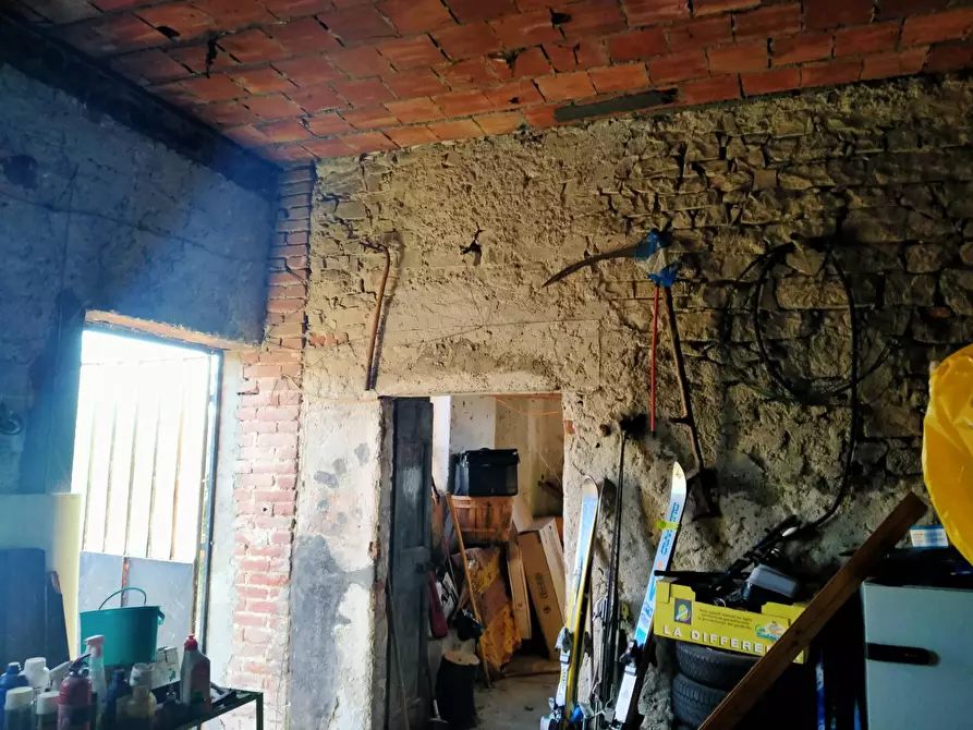 Immagine 49 di Rustico / casale in vendita  in morselli 26 a Biandronno
