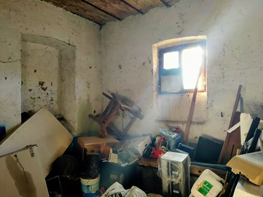 Immagine 51 di Rustico / casale in vendita  in morselli 26 a Biandronno