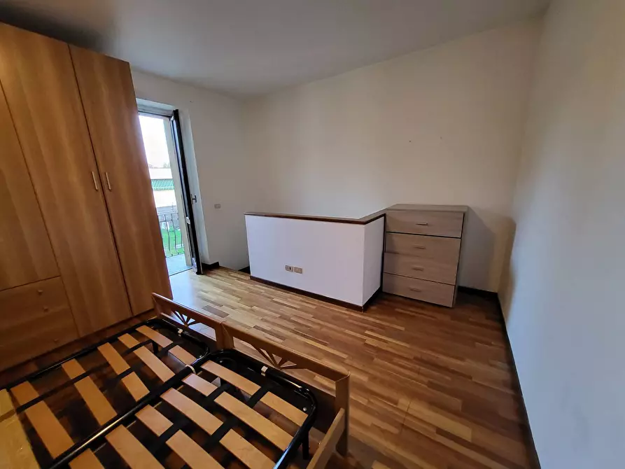 Immagine 3 di Appartamento in vendita  in Padre Daniele a Samarate