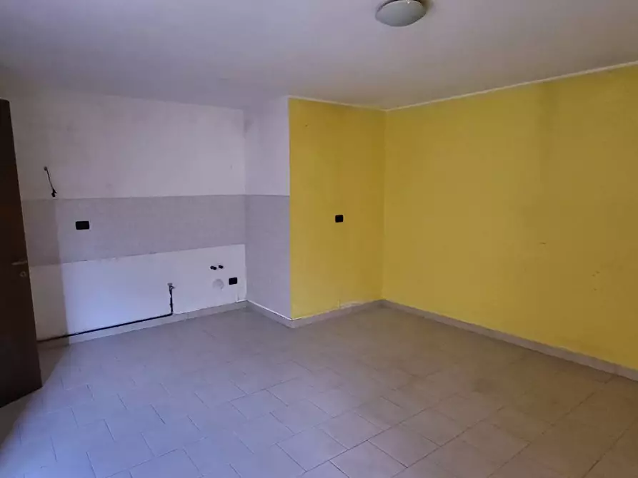 Immagine 30 di Villa in vendita  in Monte Grappa a Lonate Pozzolo